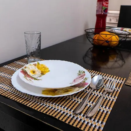 8home * تيرانا